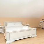 Fusion Hotel