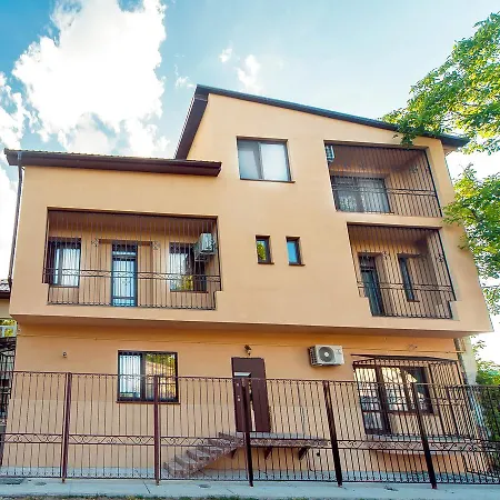 Fusion Hotel Odessa